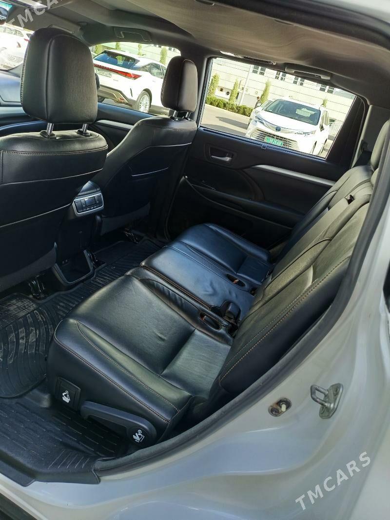 Toyota Highlander 2017 - 340 000 TMT - Мары - img 5