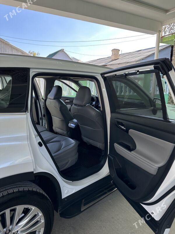 Toyota Highlander 2022 - 620 000 TMT - Балканабат - img 9