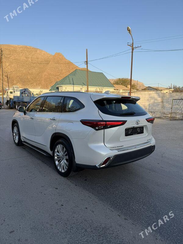 Toyota Highlander 2022 - 620 000 TMT - Балканабат - img 4