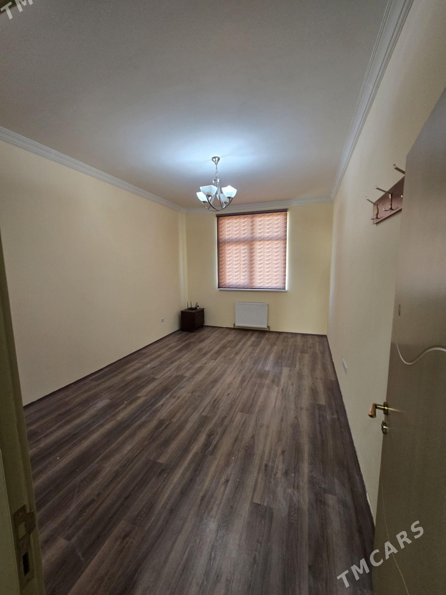 Мир 8/4 3эт 2ком 88м2 Срочно - Ашхабад - img 6