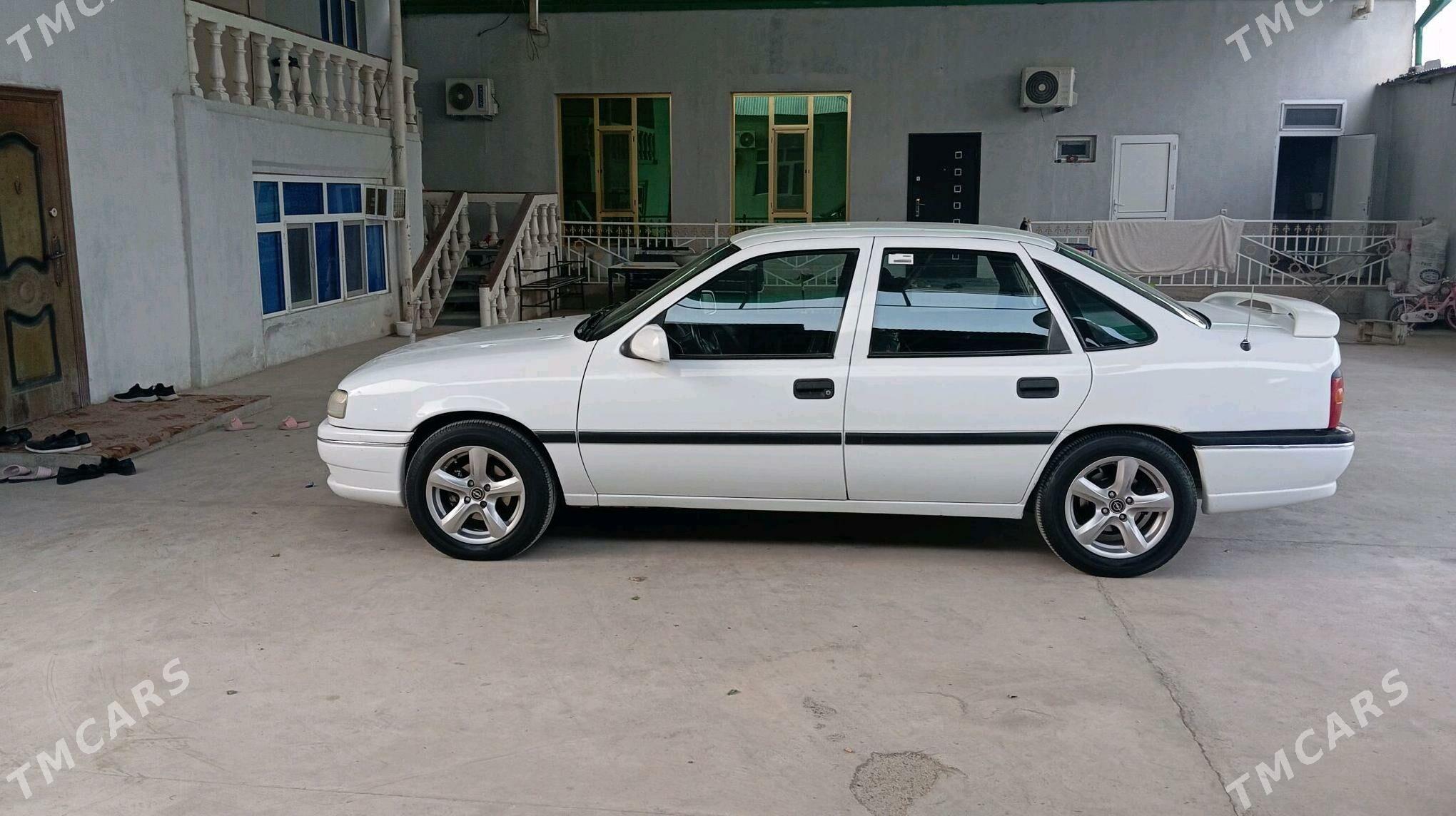 Opel Vectra 1993 - 50 000 TMT - Ак-Бугдайский этрап - img 2