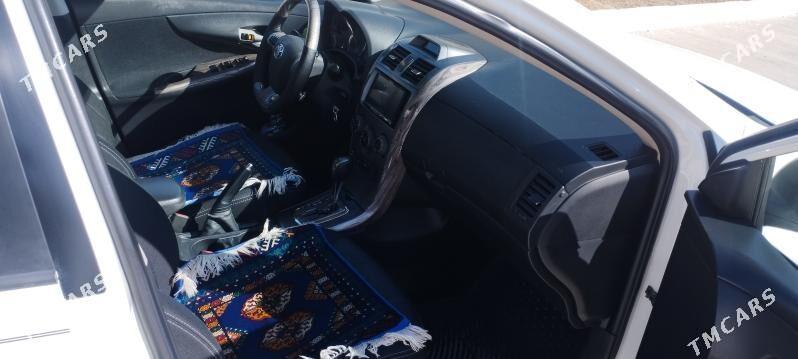 Toyota Corolla 2013 - 200 000 TMT - Балканабат - img 7