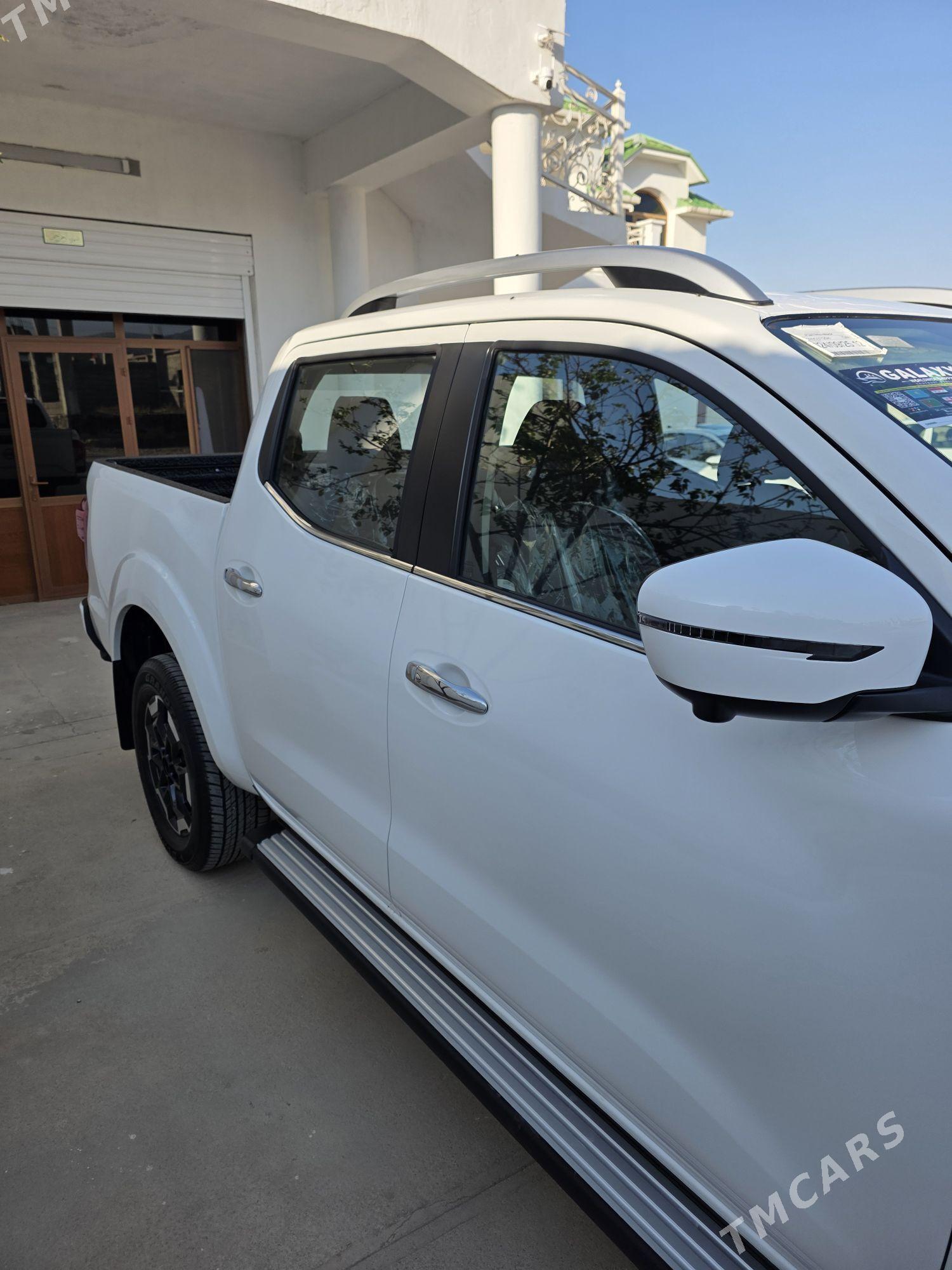 Nissan Navara 2025 - 450 000 TMT - Балканабат - img 5