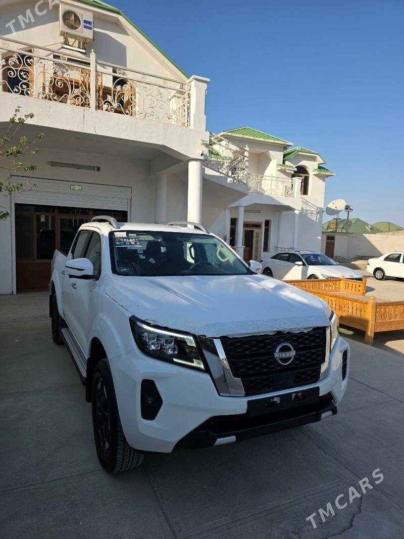Nissan Navara 2025 - 450 000 TMT - Балканабат - img 1