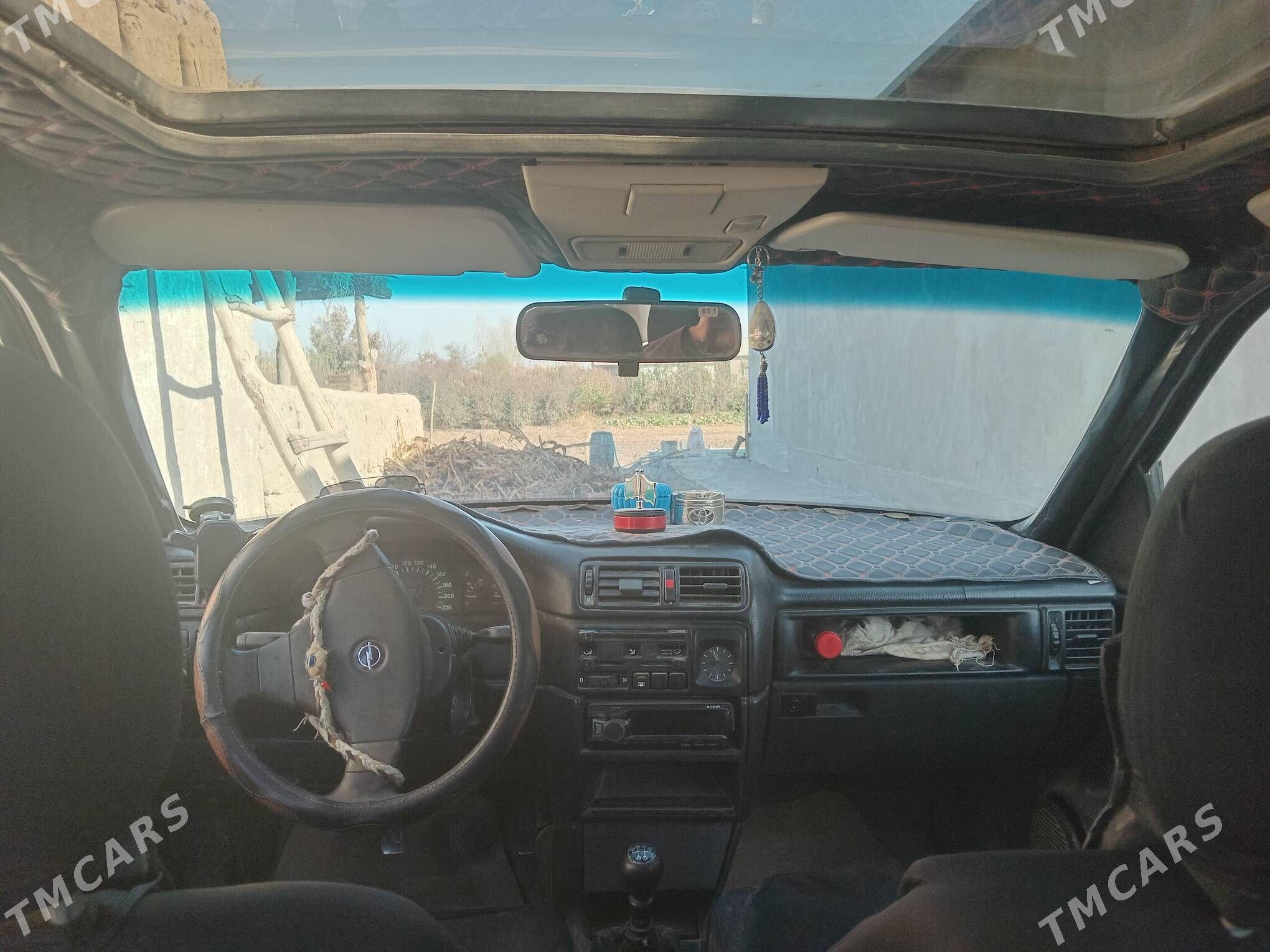 Opel Astra 1992 - 32 000 TMT - Şabat etr. - img 1