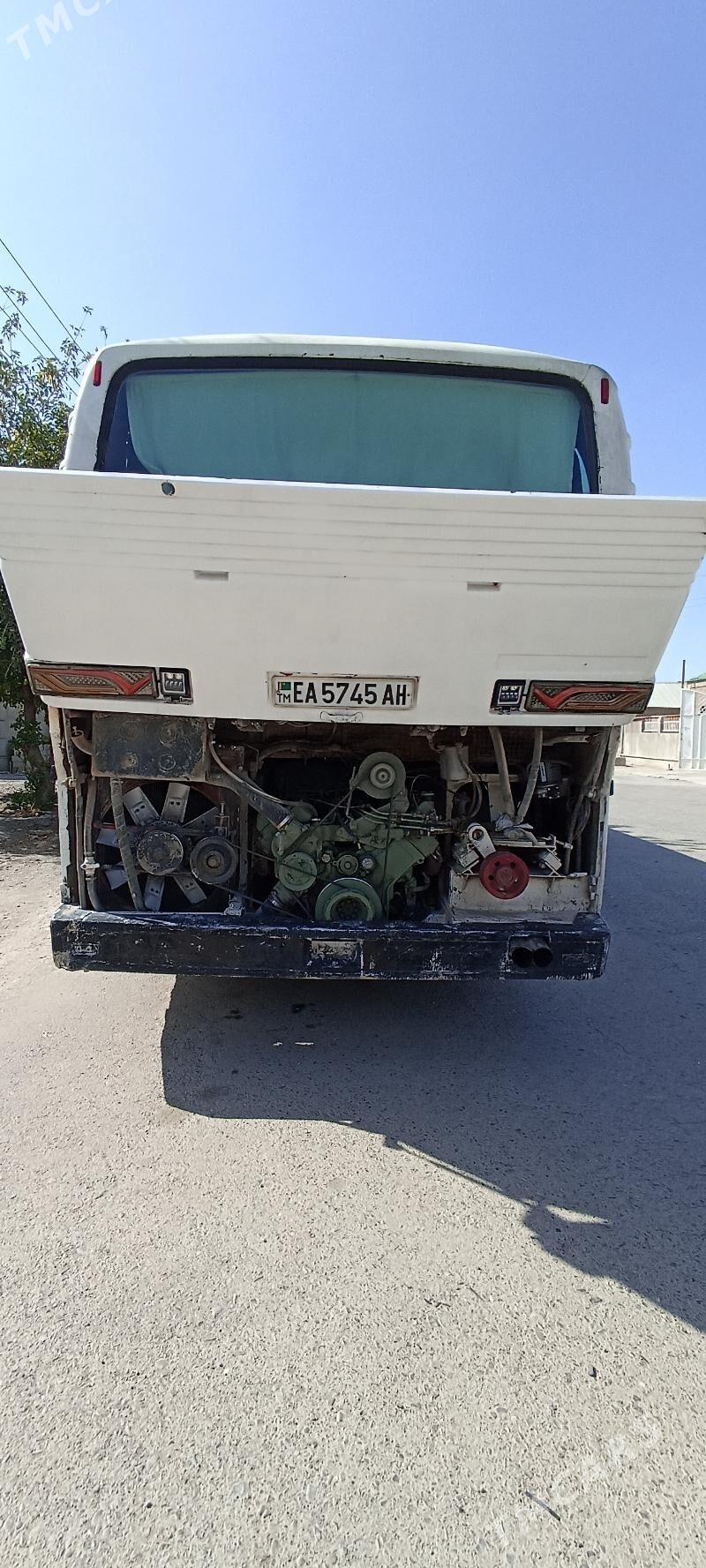 Mercedes-Benz Viano 1982 - 220 000 TMT - Бахарден - img 6