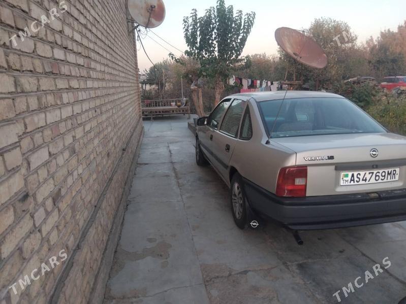 Opel Vectra 1992 - 27 000 TMT - Мары - img 4