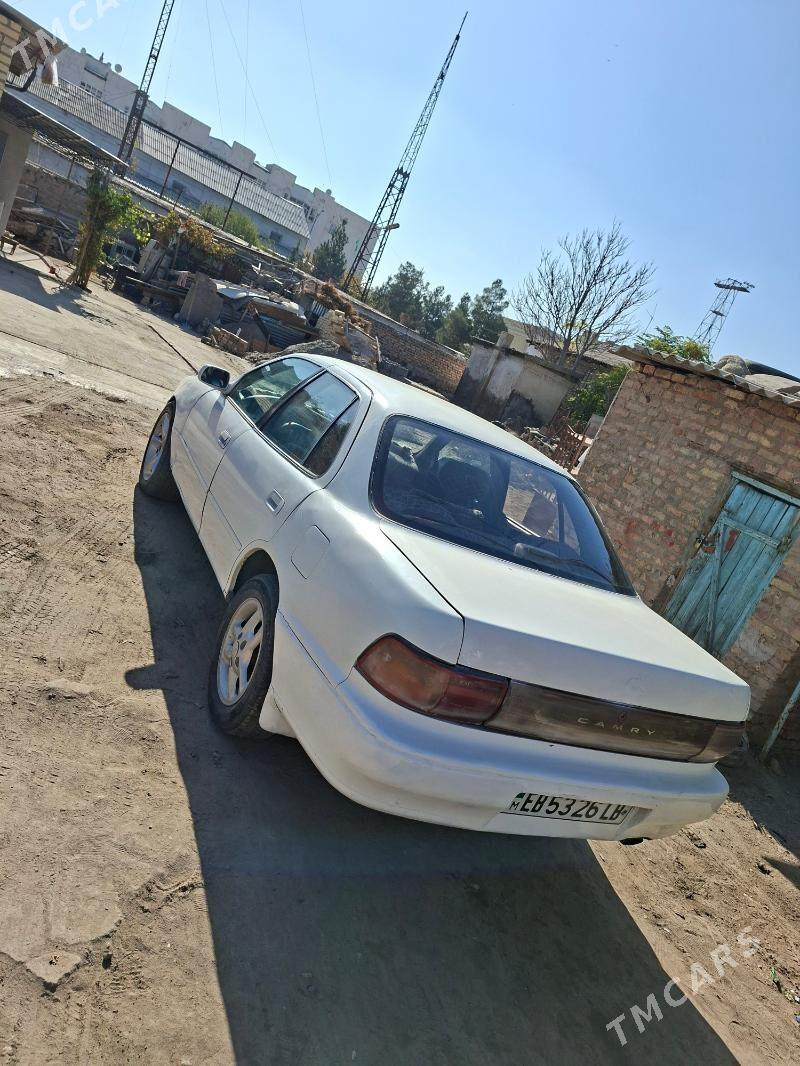 Toyota Camry 1991 - 30 000 TMT - Туркменабат - img 2