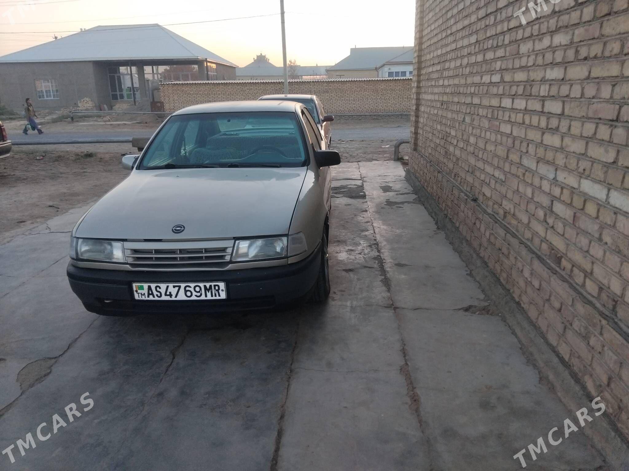 Opel Vectra 1992 - 27 000 TMT - Мары - img 3