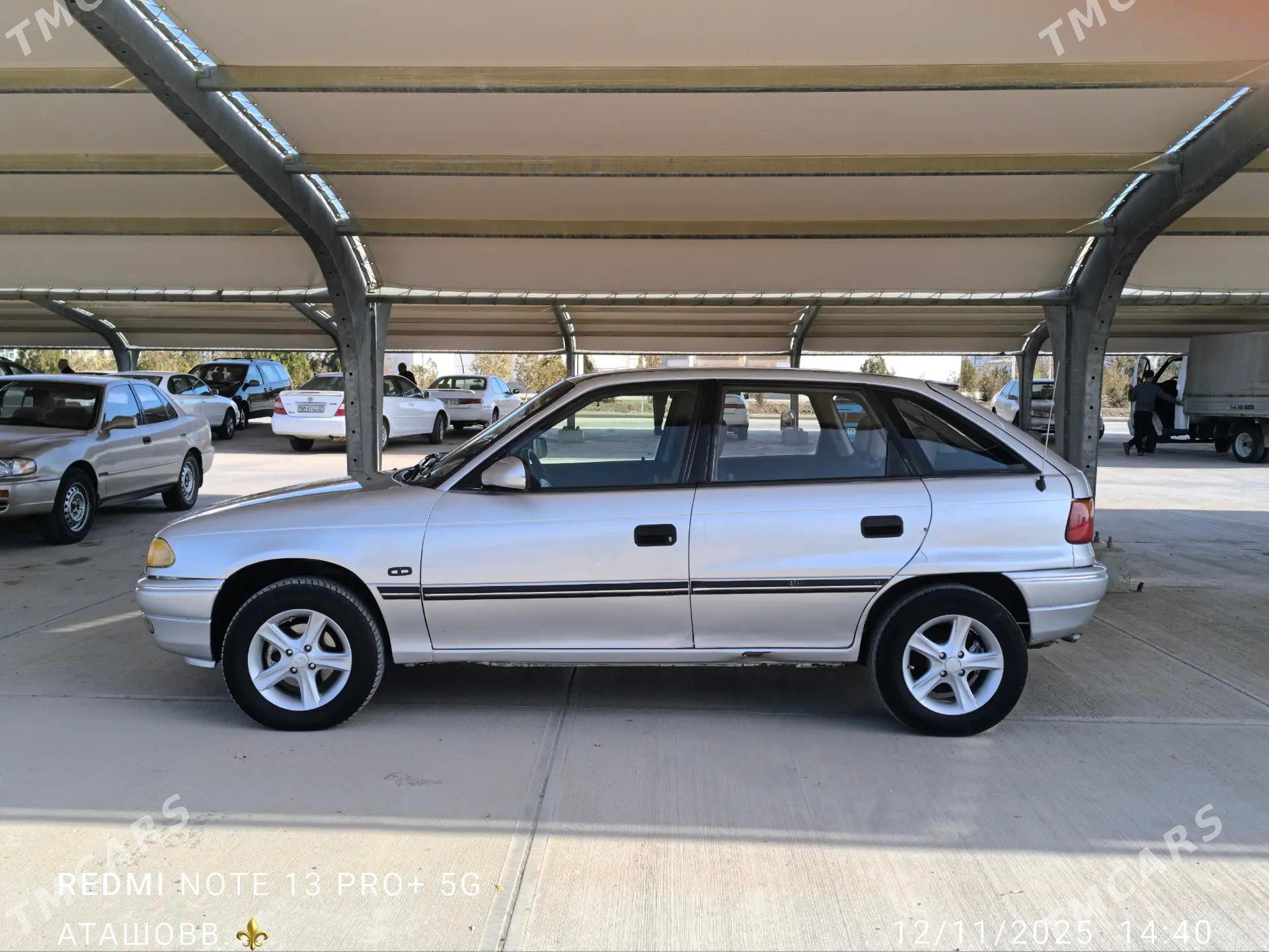 Opel Astra 1994 - 52 000 TMT - Гурбансолтан Едже - img 2