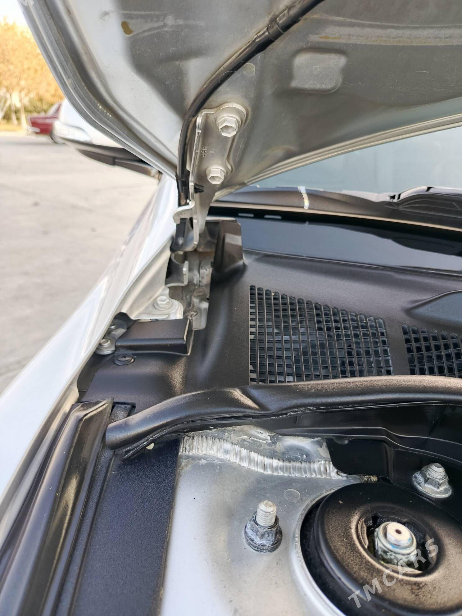 Toyota Camry 2011 - 285 000 TMT - Дашогуз - img 2