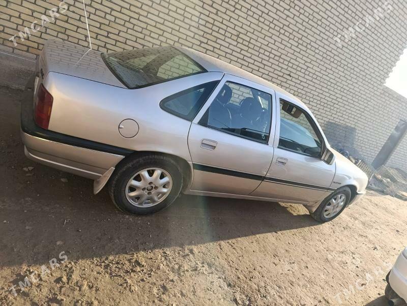 Opel Vectra 1992 - 40 000 TMT - Сакар - img 3