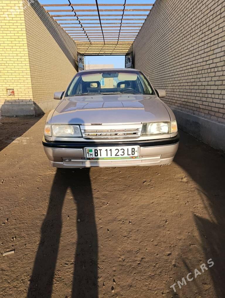 Opel Vectra 1992 - 40 000 TMT - Сакар - img 1