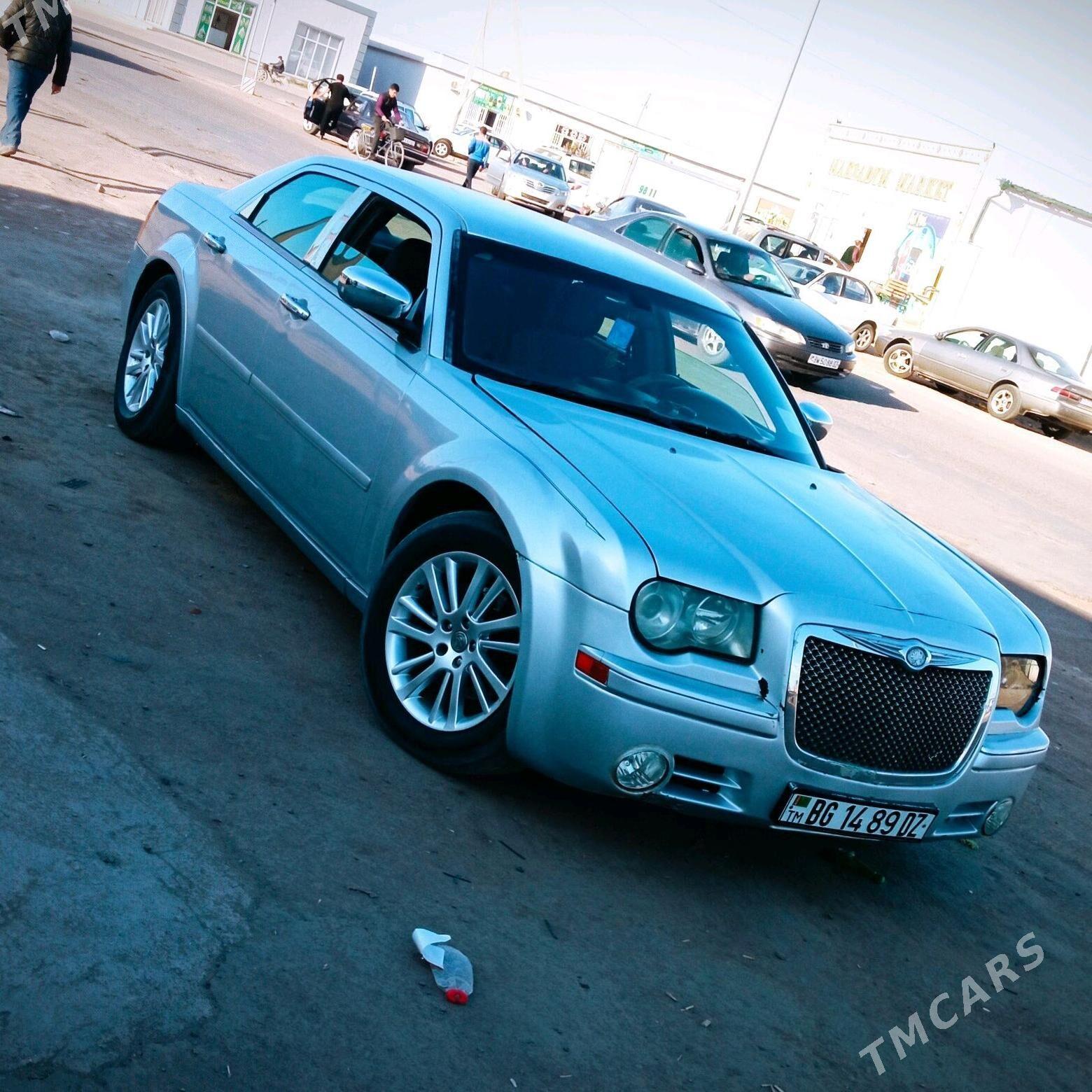Chrysler 300C 2006 - 100 000 TMT - Гурбансолтан Едже - img 2