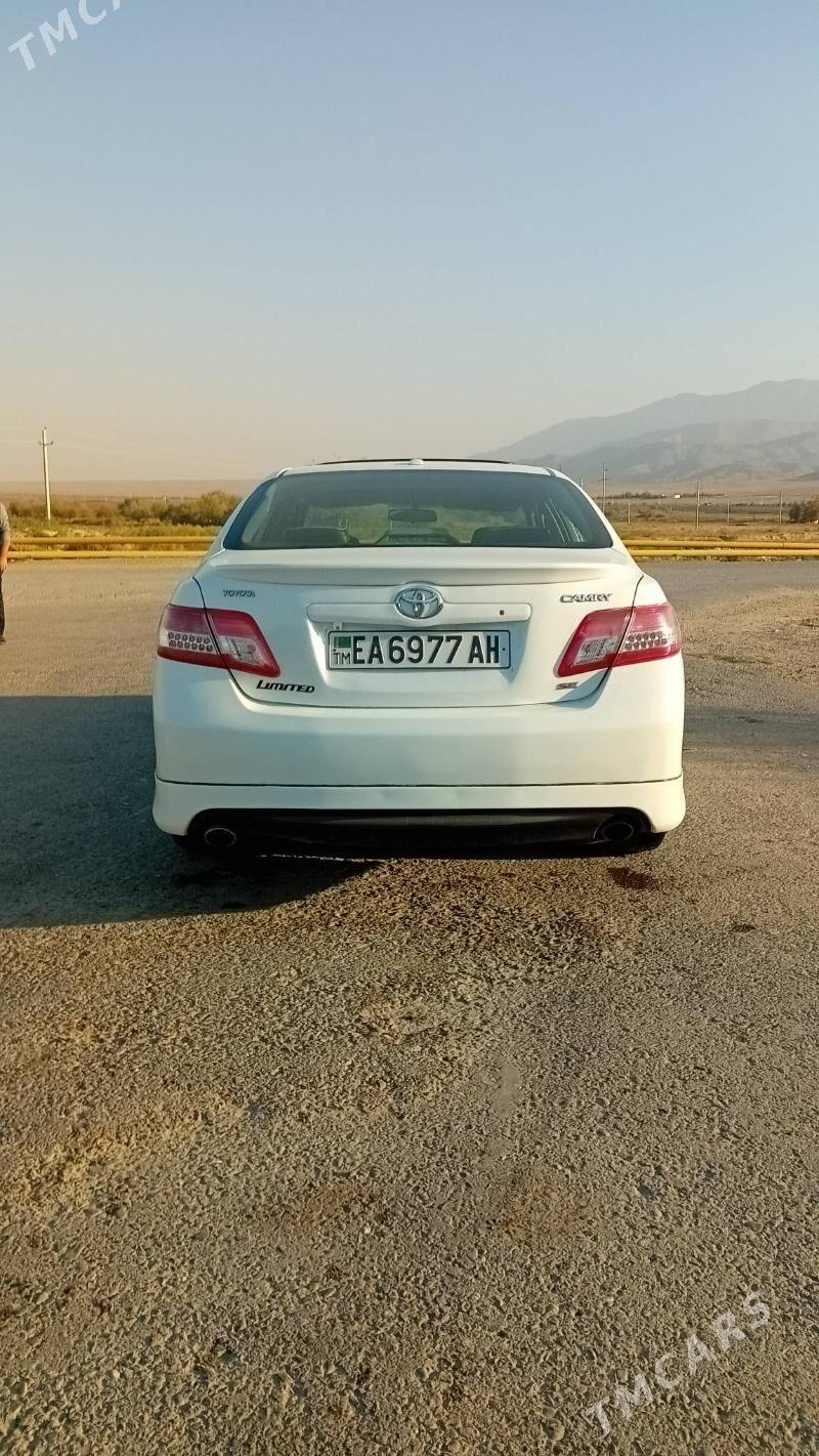 Toyota Camry 2010 - 220 000 TMT - Бахарден - img 4