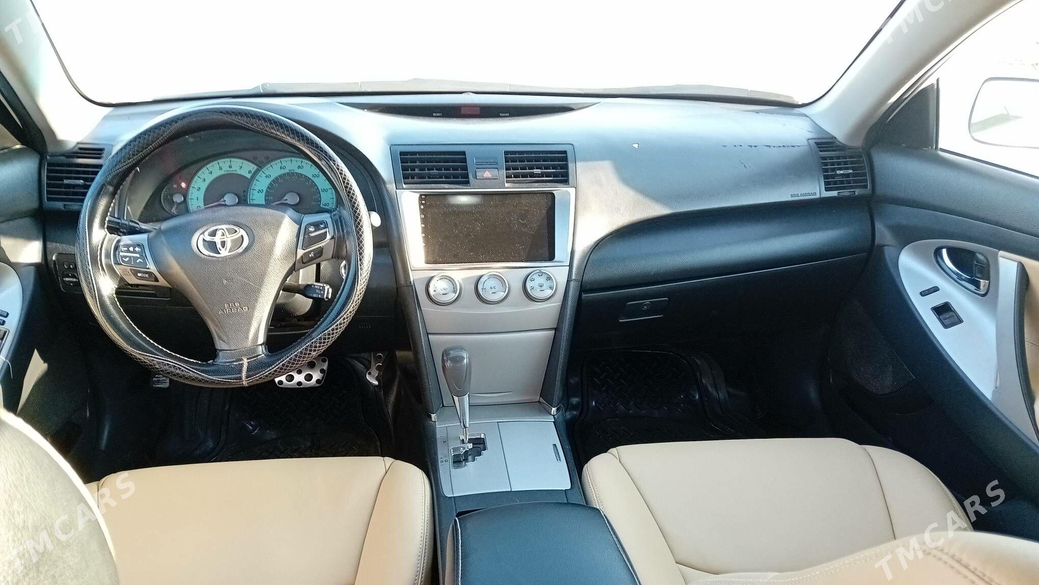 Toyota Camry 2010 - 220 000 TMT - Бахарден - img 3