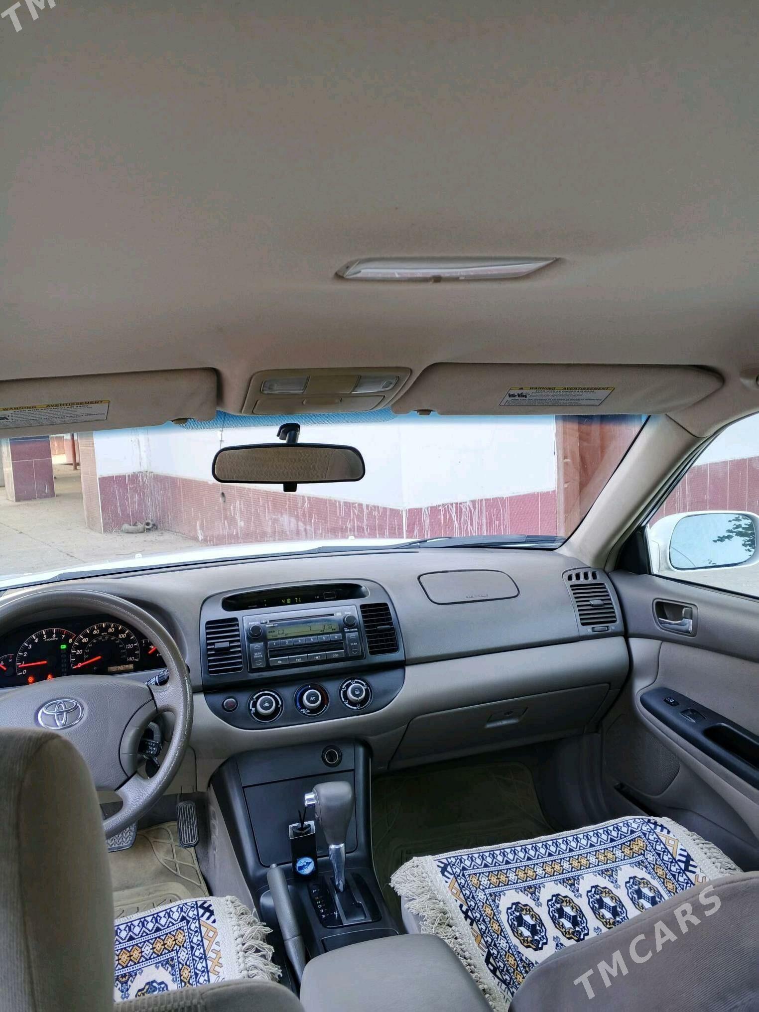 Toyota Camry 2005 - 165 000 TMT - Халач - img 4
