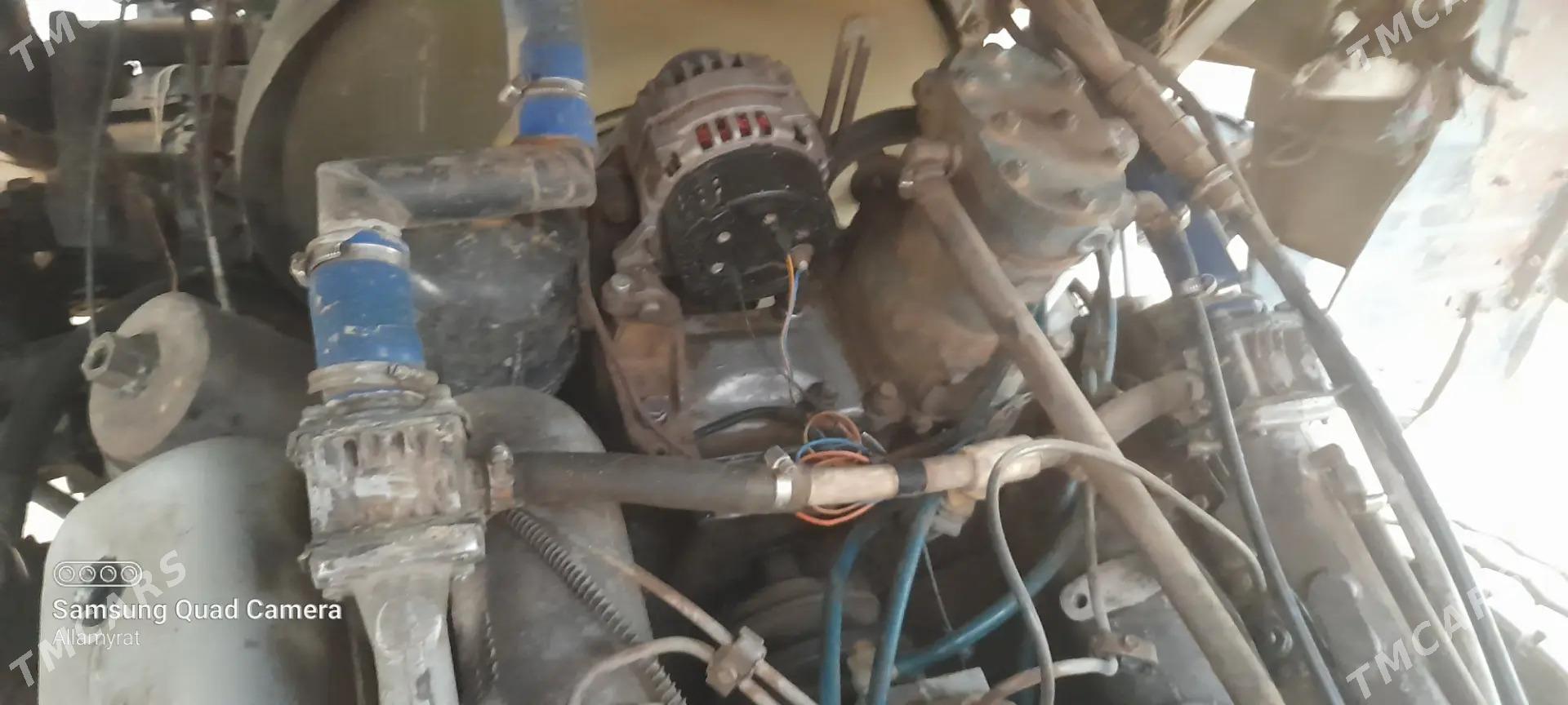 Maz Samosval 2013 - 400 000 TMT - Теджен - img 2