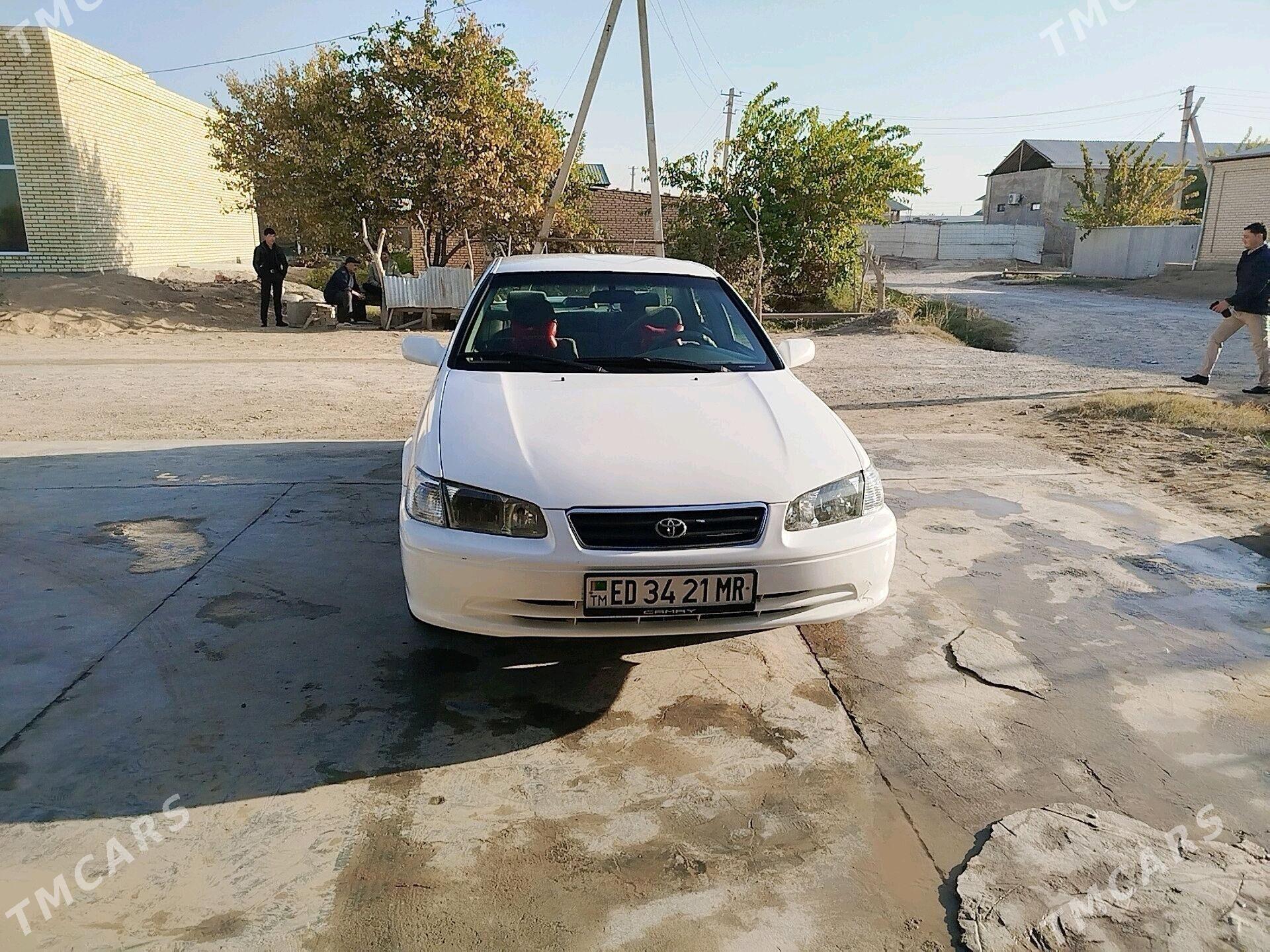 Toyota Camry 2001 - 120 000 TMT - Мары - img 2