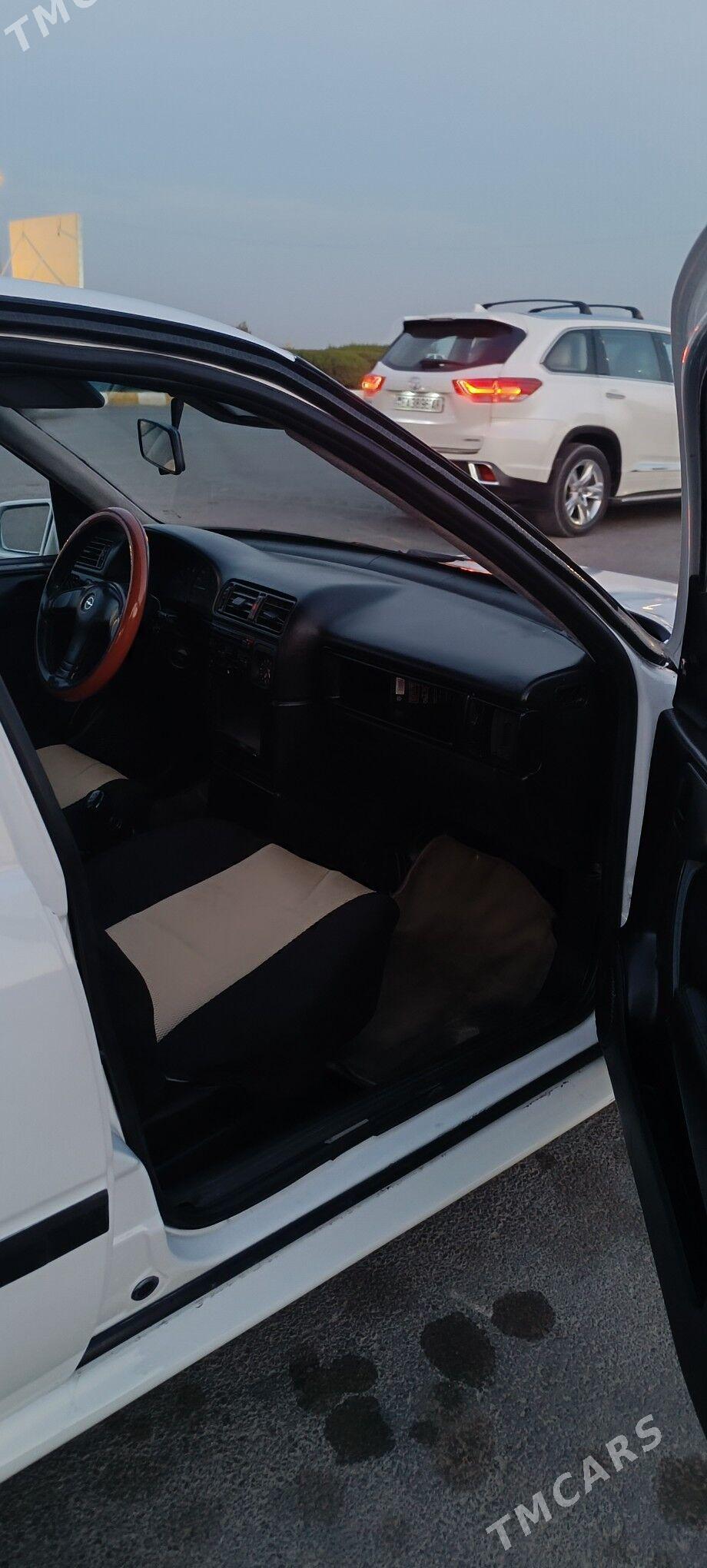 Opel Vectra 1993 - 46 000 TMT - Bäherden - img 2