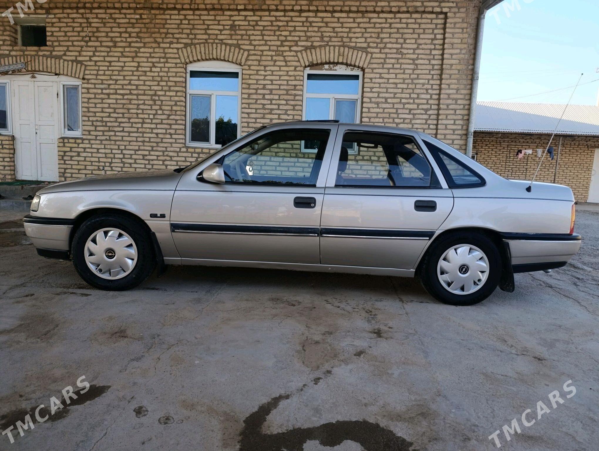 Opel Vectra 1992 - 50 000 TMT - Мары - img 3
