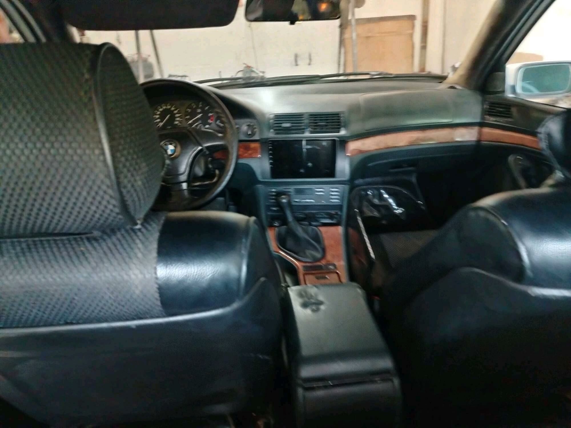 BMW E39 1996 - 80 000 TMT - Балканабат - img 4