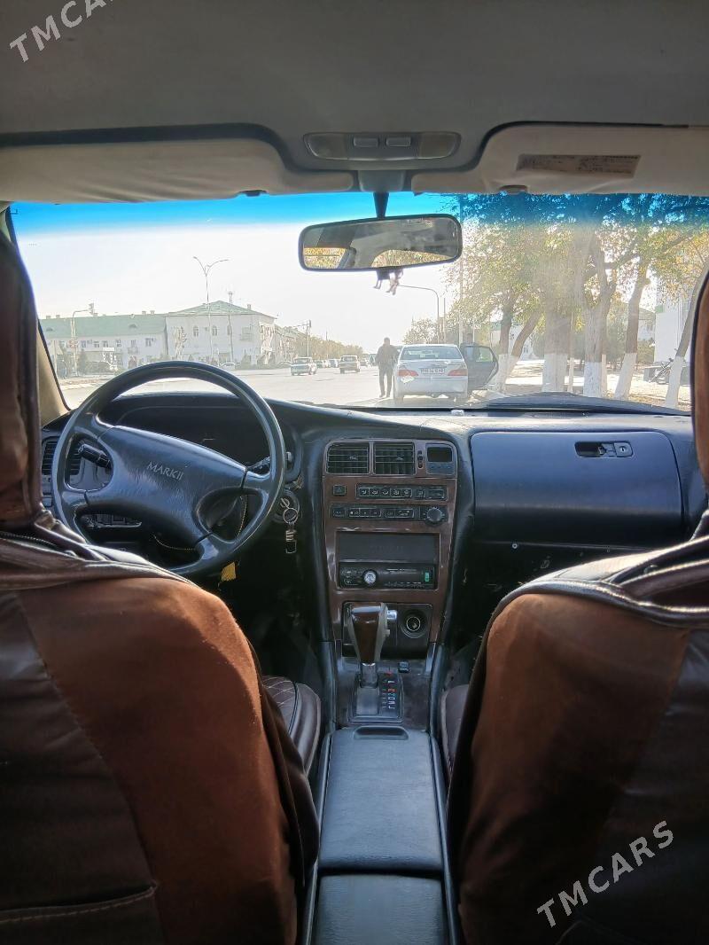 Toyota Mark II 1994 - 45 000 TMT - Балканабат - img 4