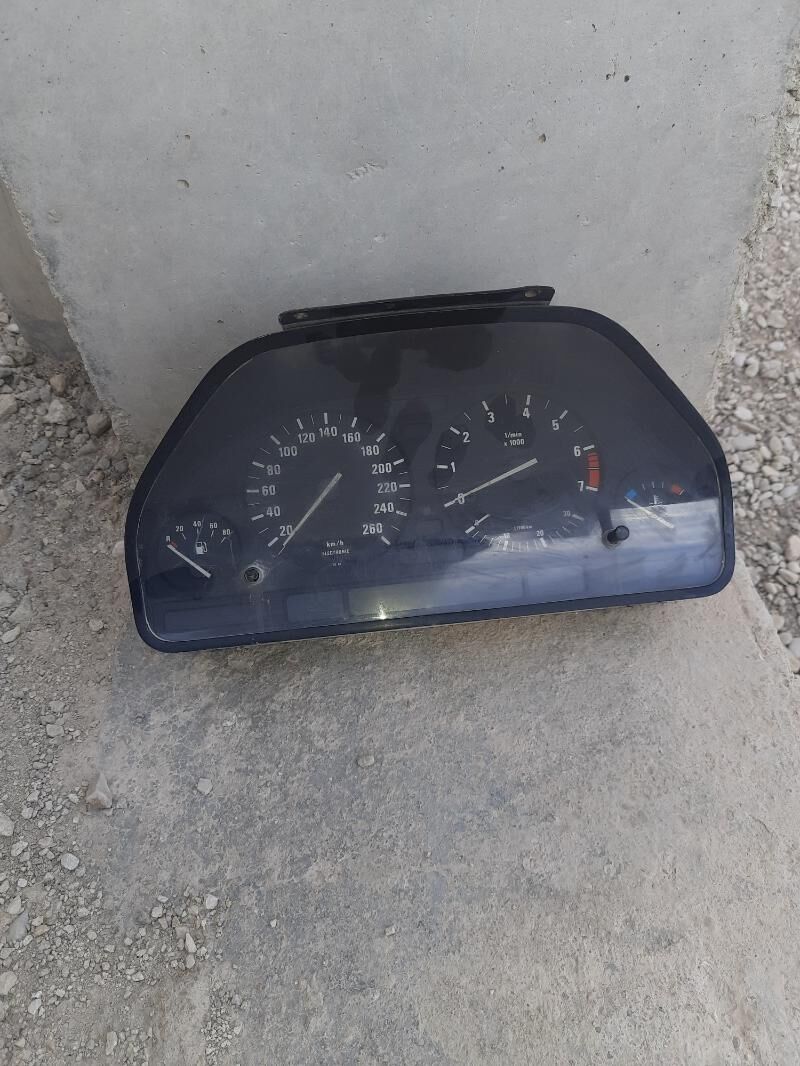 Prbor BMW 200 TMT - Balkanabat - img 1