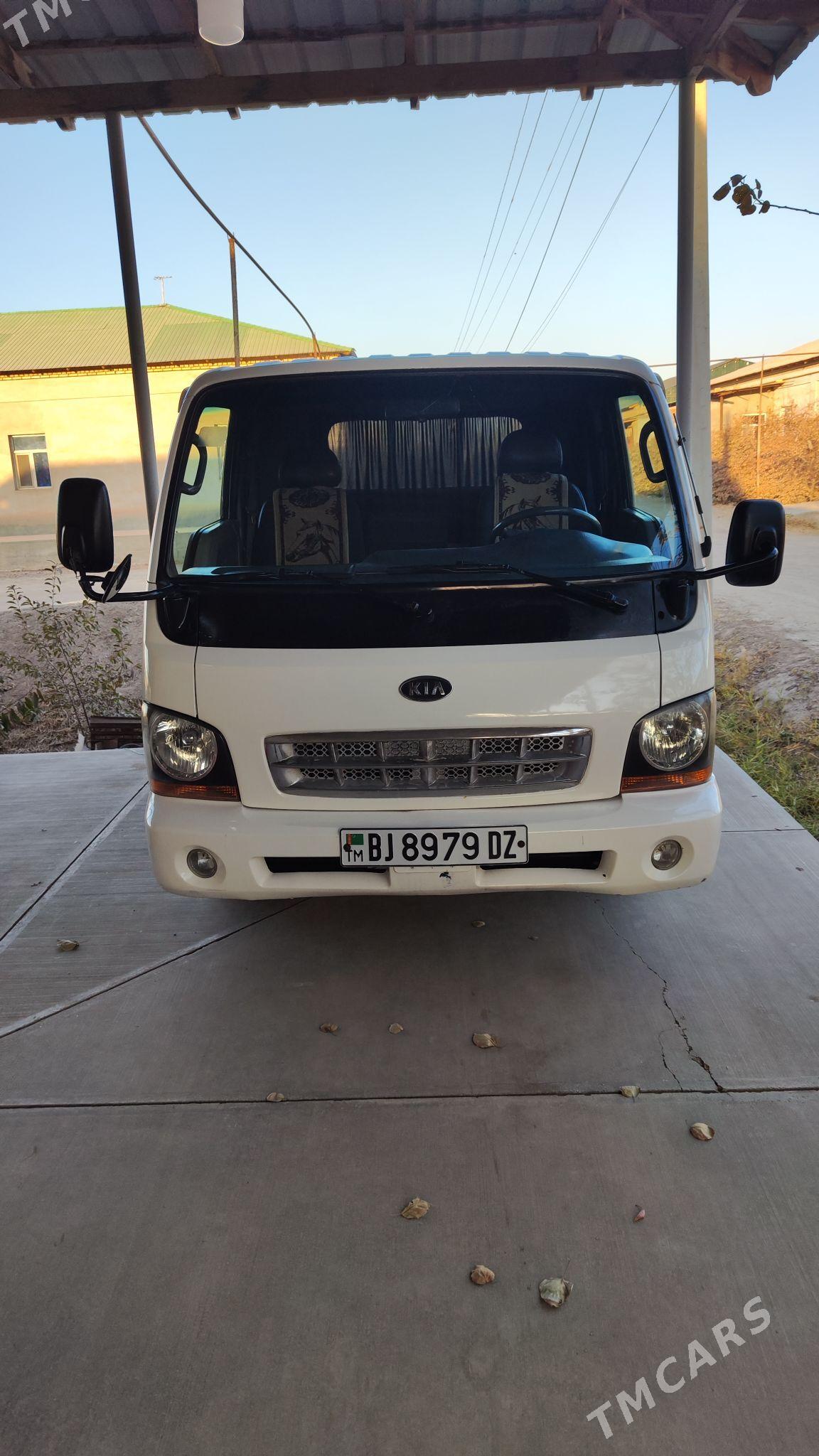 Kia Bongo 2002 - 95 000 TMT - Daşoguz - img 1