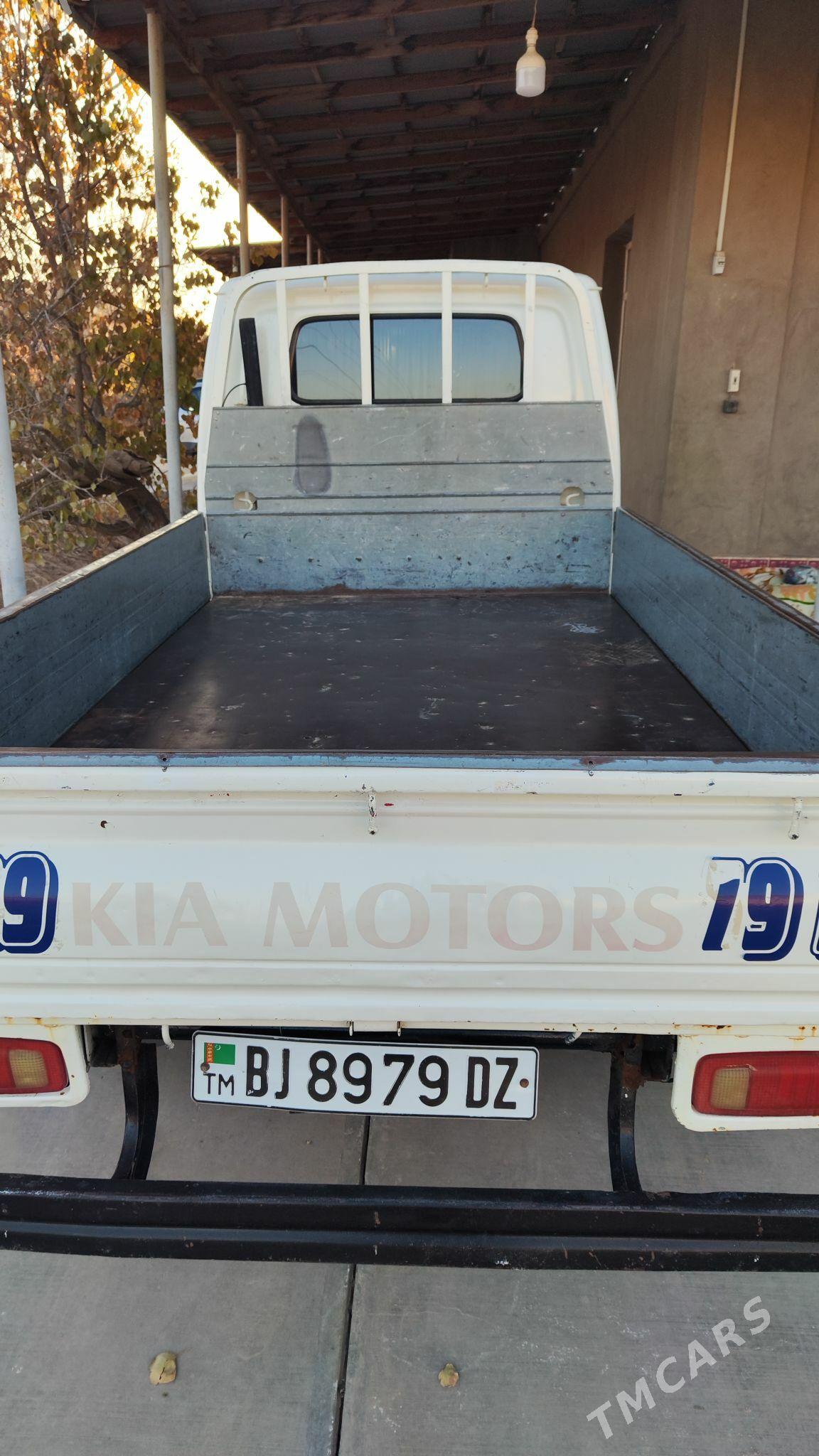 Kia Bongo 2002 - 95 000 TMT - Daşoguz - img 5