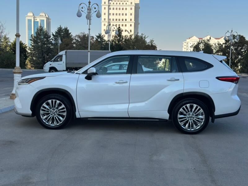 Toyota Highlander 2020 - 510 000 TMT - Ашхабад - img 4