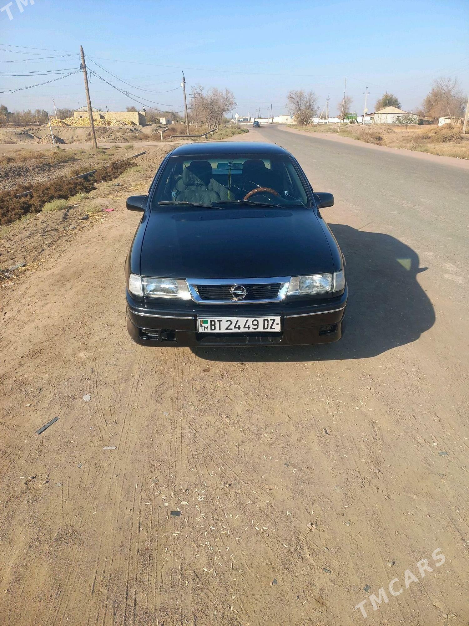 Opel Vectra 1990 - 36 000 TMT - Gubadag - img 3