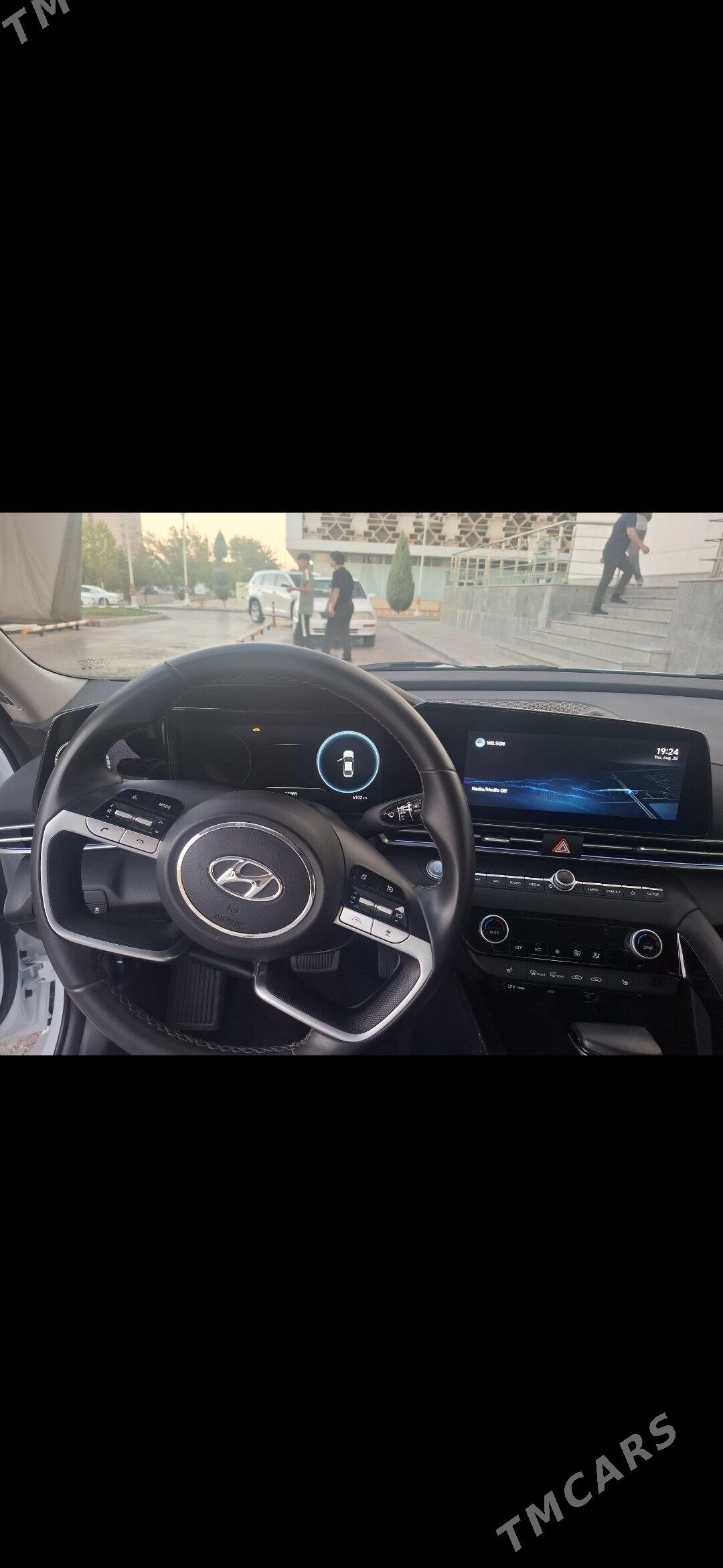 Hyundai Elantra 2022 - 260 000 TMT - Мары - img 4