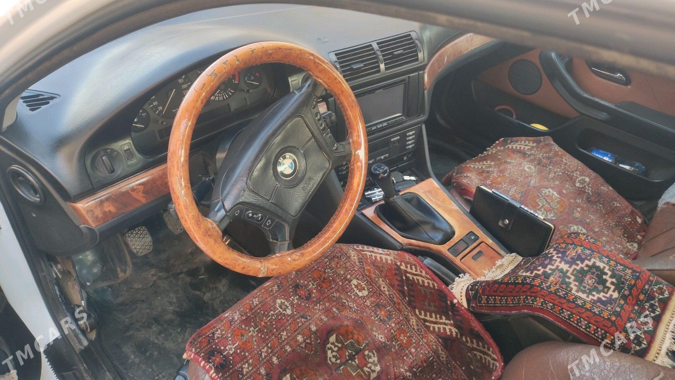 BMW E39 1996 - 70 000 TMT - Мары - img 7