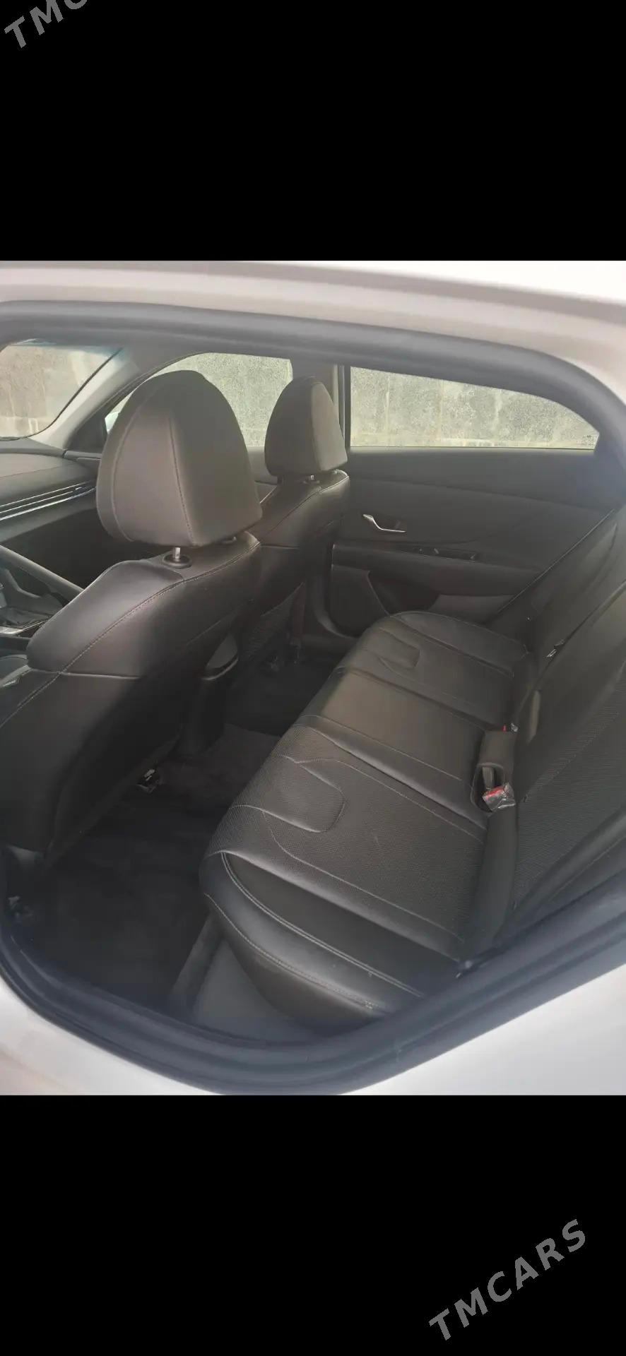 Hyundai Elantra 2022 - 260 000 TMT - Aşgabat - img 7