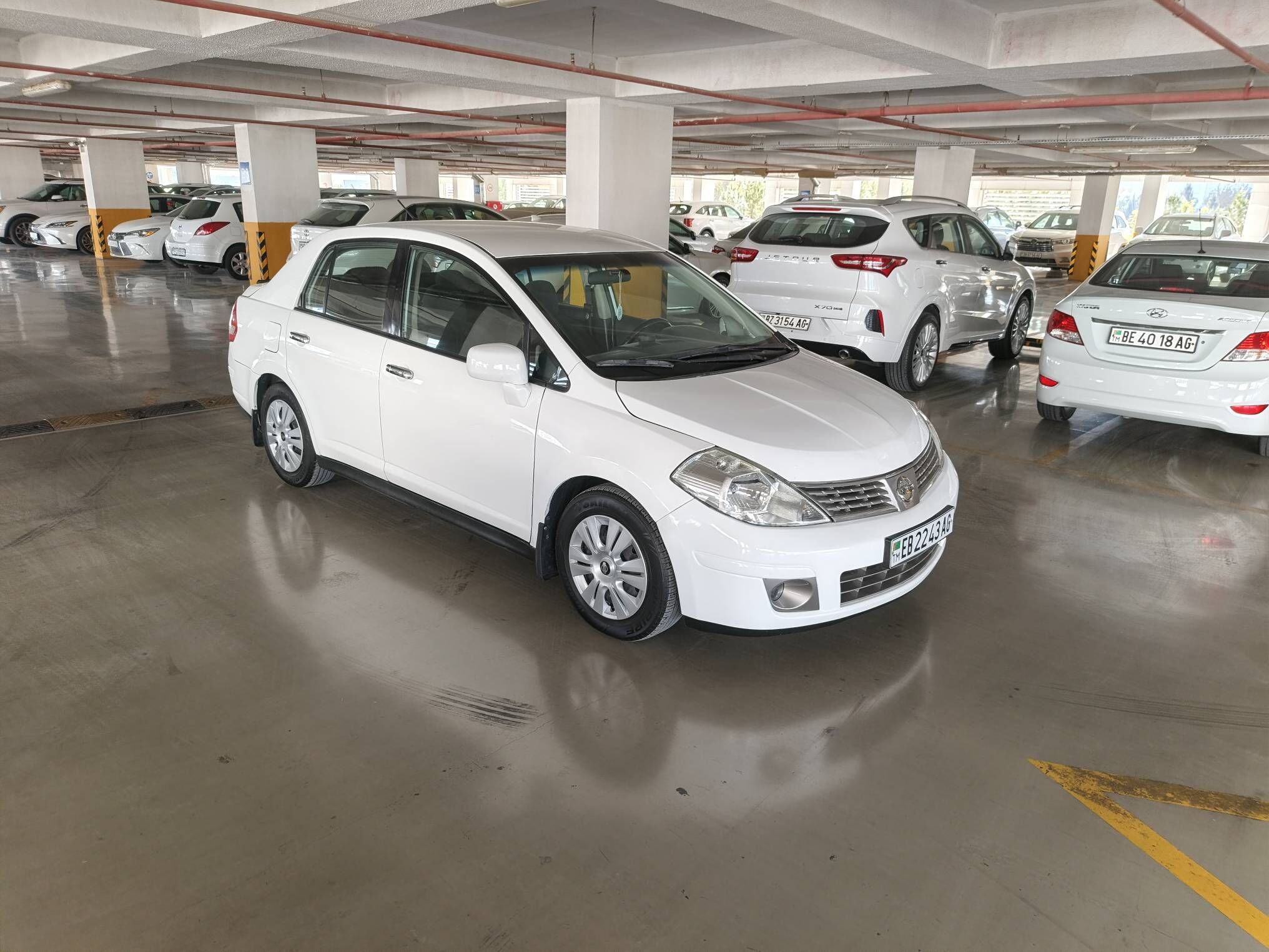 Nissan Versa 2009 - 132 000 TMT - Ашхабад - img 1