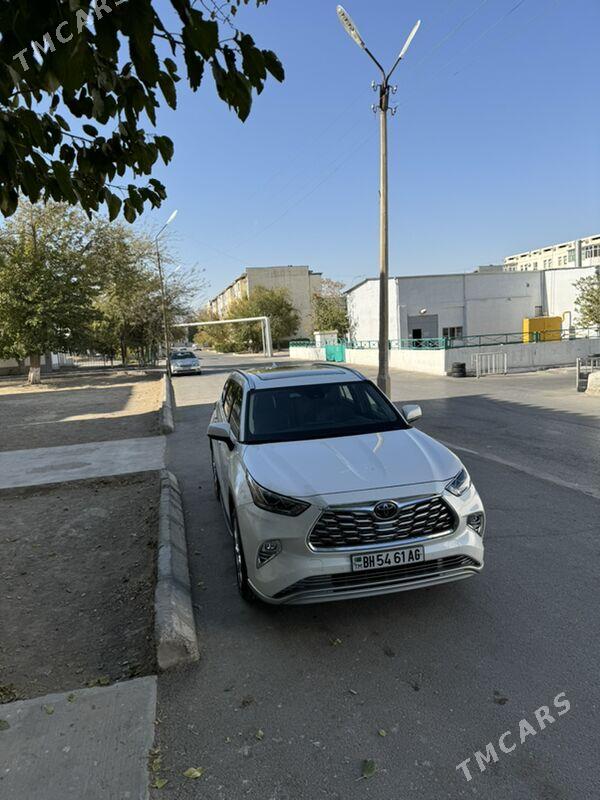 Toyota Highlander 2021 - 680 000 TMT - Арзув - img 2