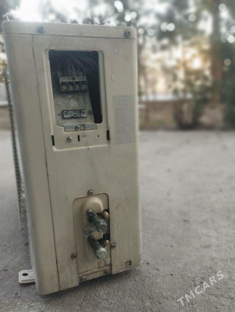 Kansaner Hyundai 40kv - Ашхабад - img 4