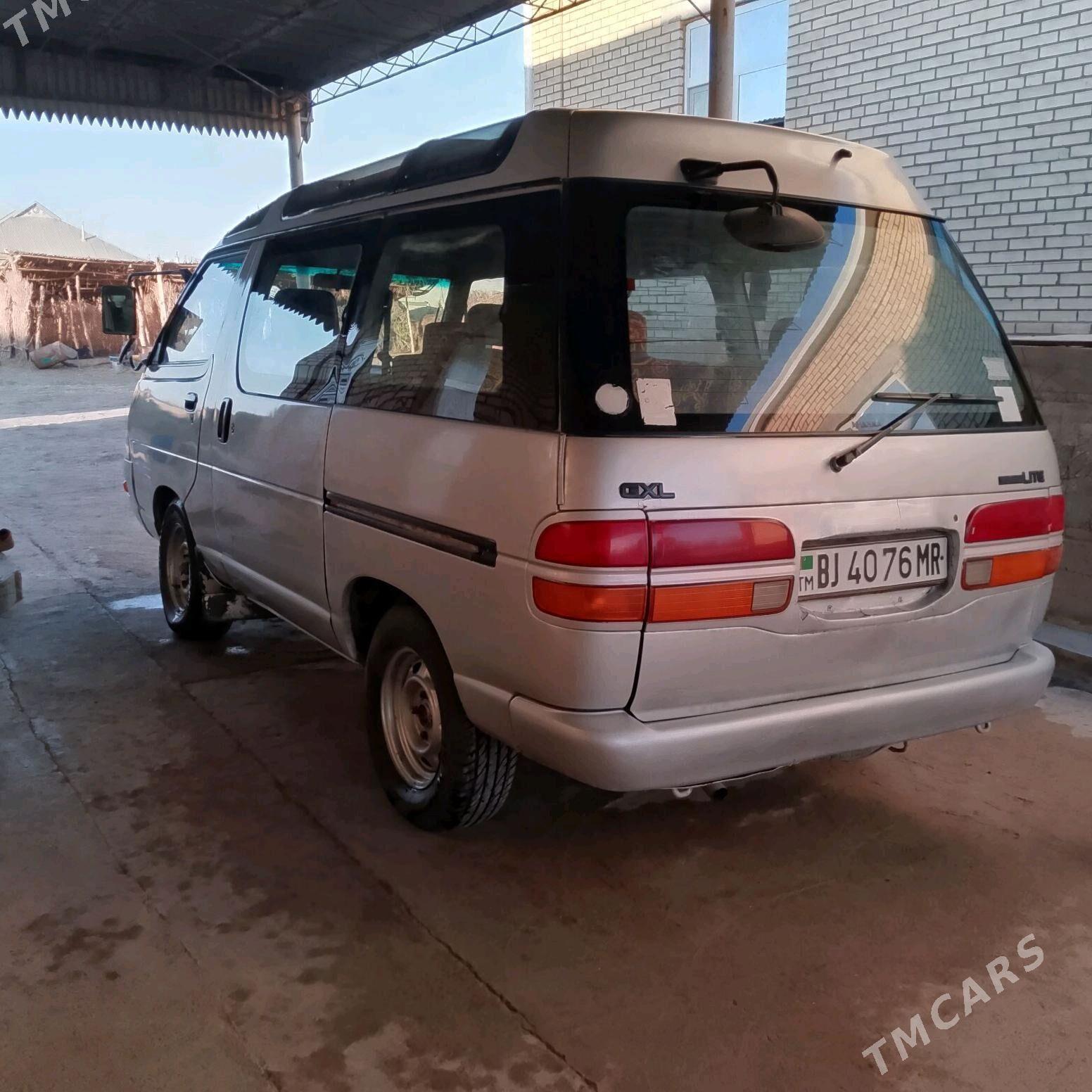 Toyota Lite ace 1995 - 30 000 TMT - Каракумский этрап - img 4