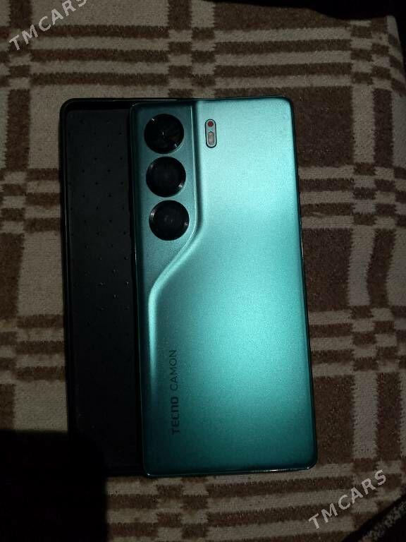 TECNO CAMON 40 - Parahat 4 - img 1