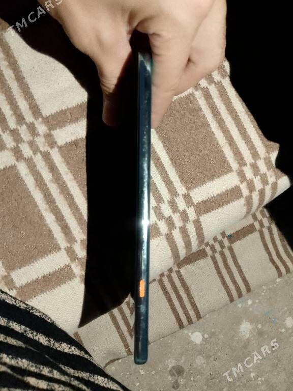 TECNO CAMON 40  - Parahat 4 - img 3