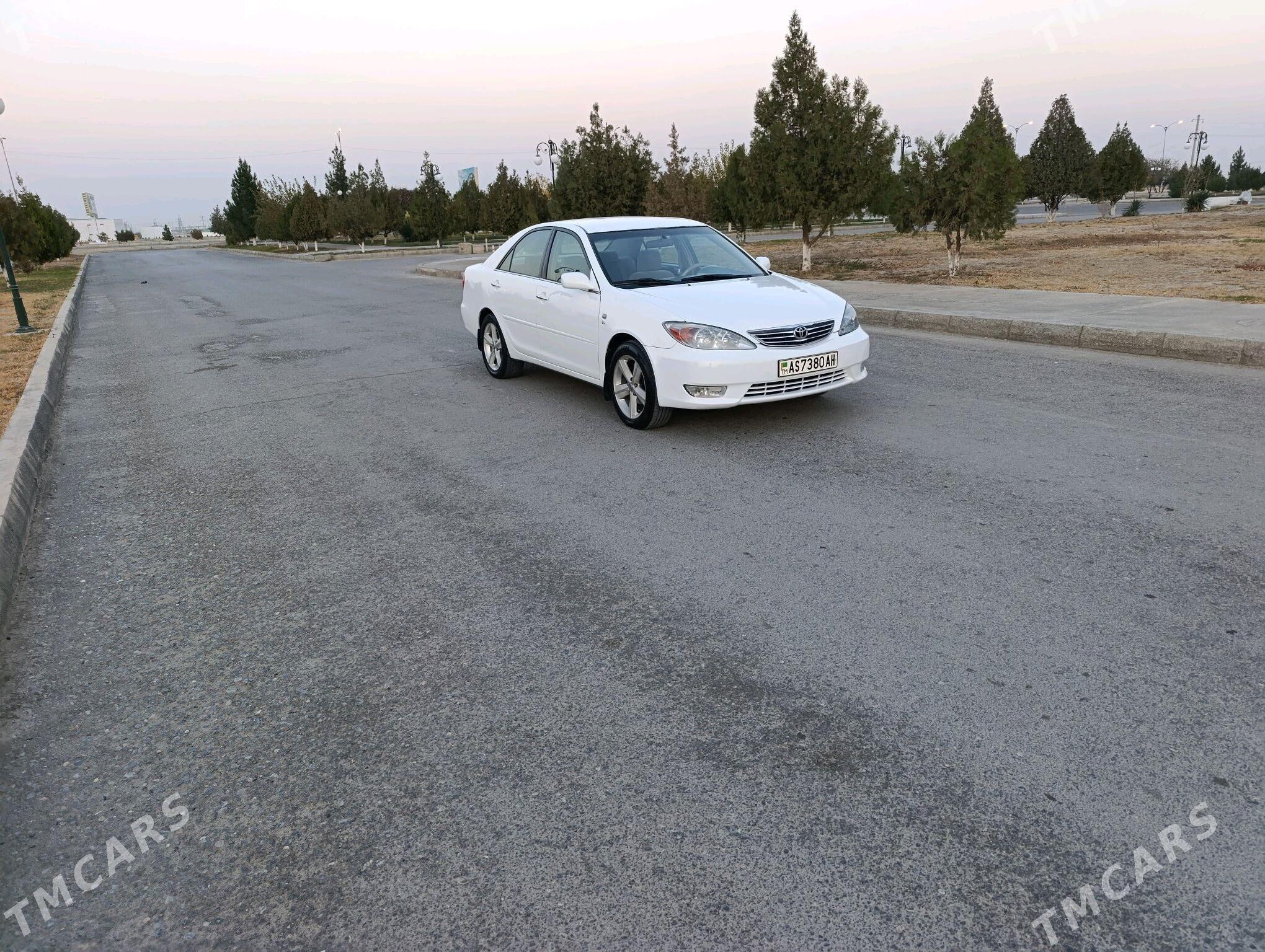 Toyota Camry 2003 - 147 000 TMT - Bäherden - img 1