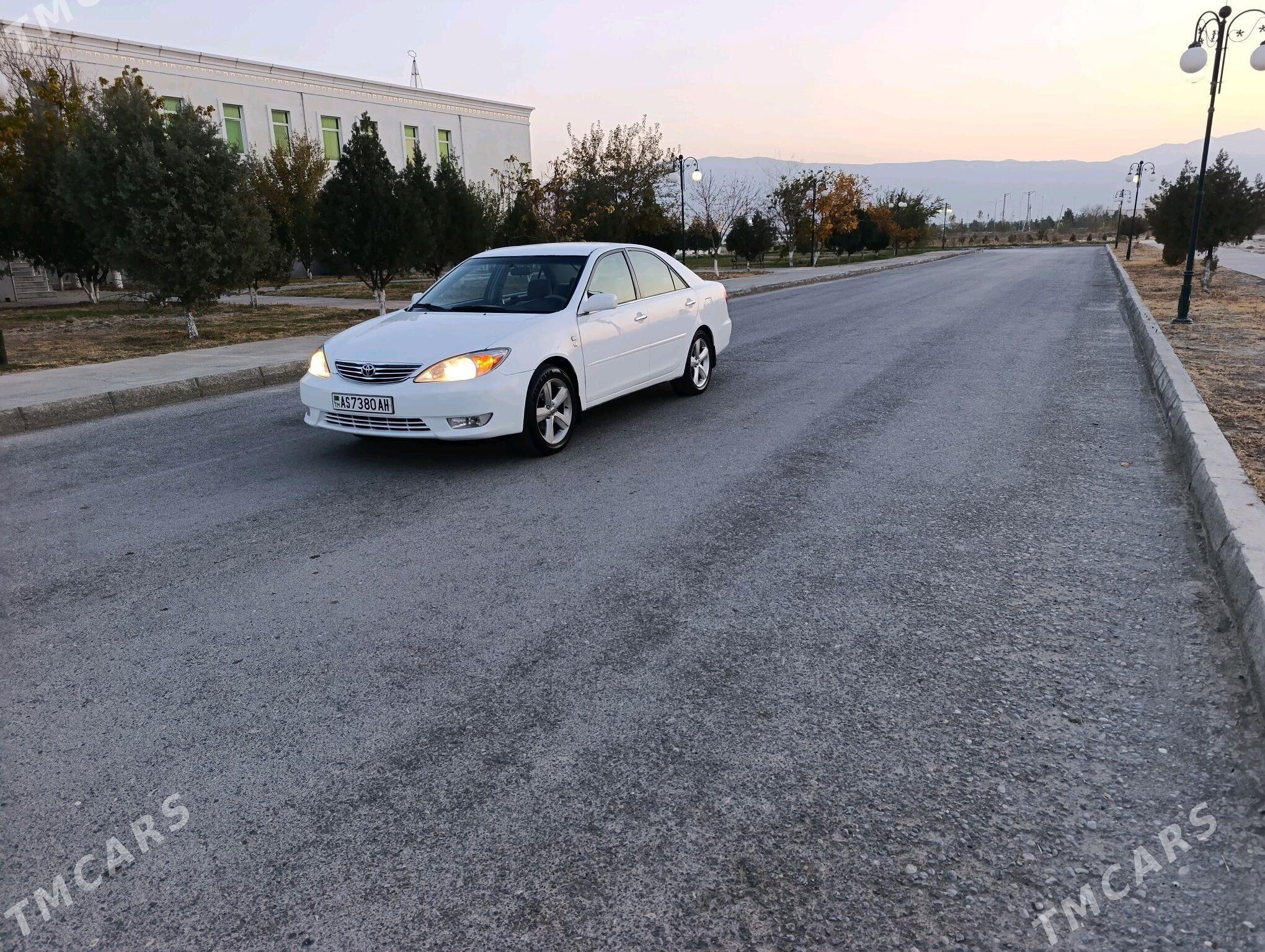 Toyota Camry 2003 - 147 000 TMT - Bäherden - img 3