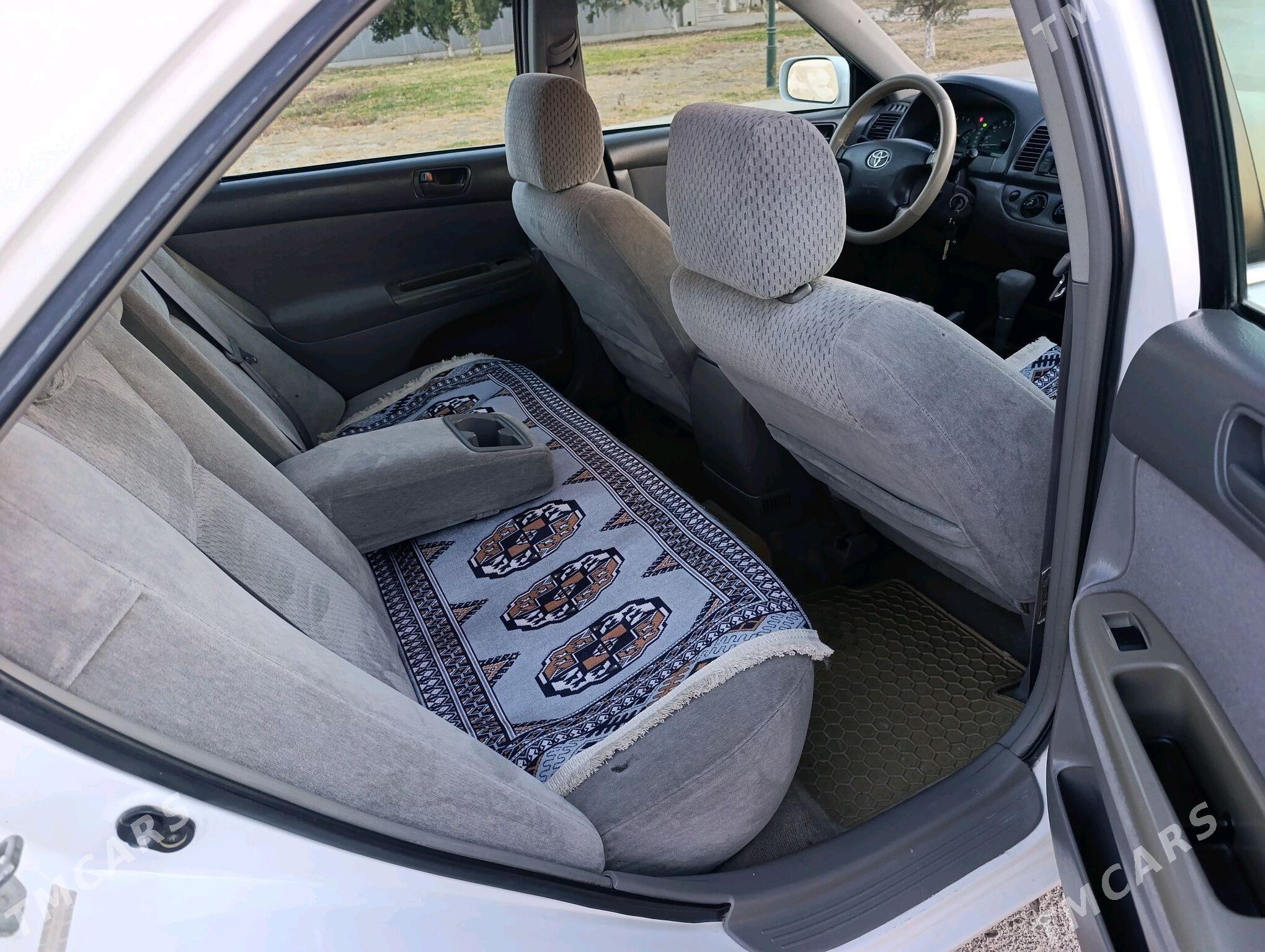 Toyota Camry 2003 - 147 000 TMT - Bäherden - img 2