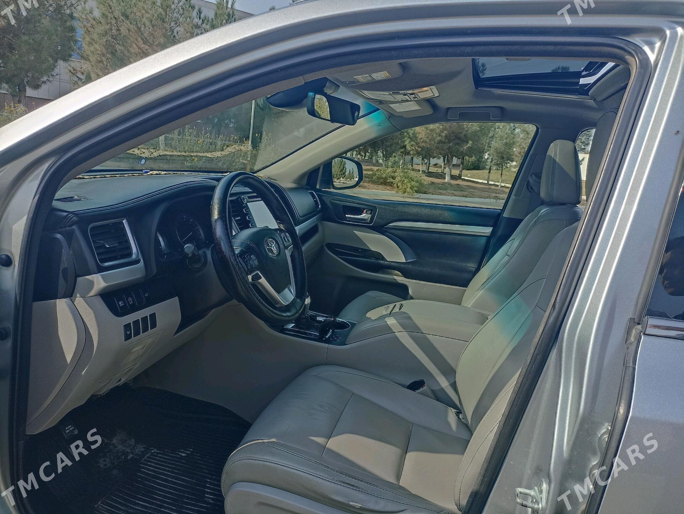 Toyota Highlander 2017 - 420 000 TMT - Мары - img 8