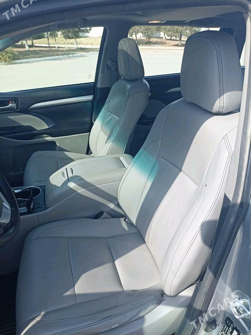Toyota Highlander 2017 - 420 000 TMT - Мары - img 7
