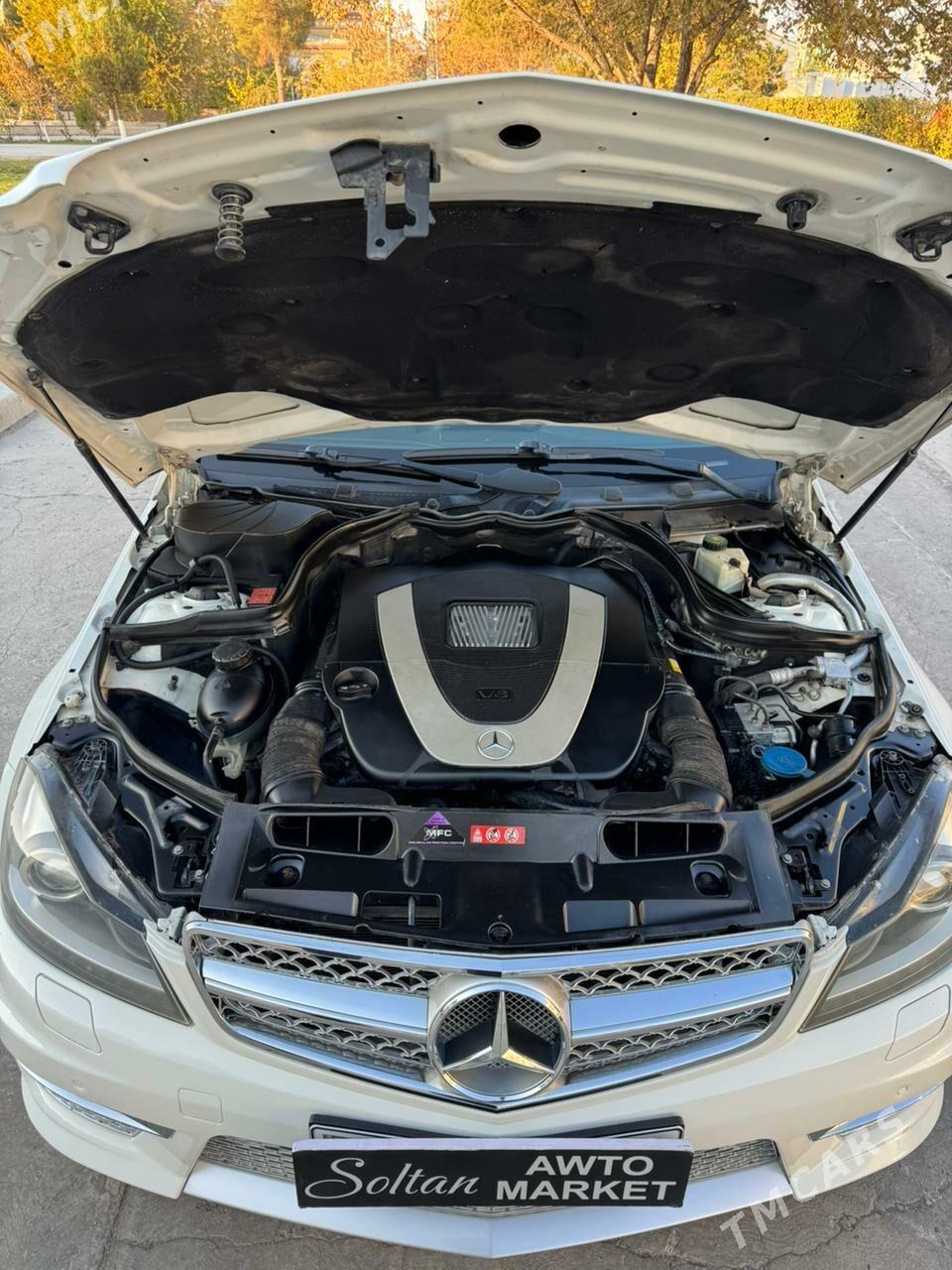 Mercedes-Benz C300 2010 - 220 000 TMT - Türkmenabat - img 9