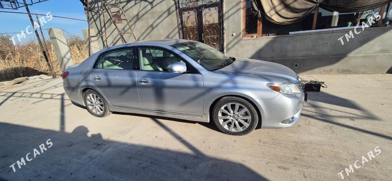 Toyota Avalon 2011 - 300 000 TMT - Дашогуз - img 4