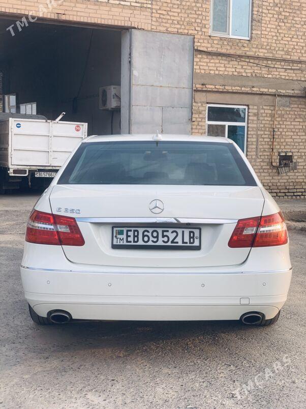 Mercedes-Benz E350 2010 - 260 000 TMT - Çärjew - img 6