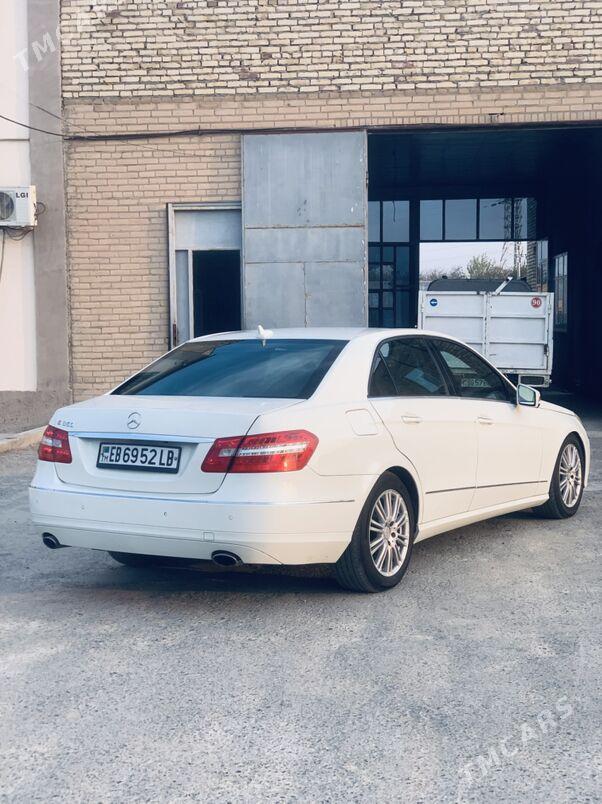 Mercedes-Benz E350 2010 - 260 000 TMT - Çärjew - img 2